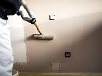Renueve la pintura de su hogar para empezar el año con energía